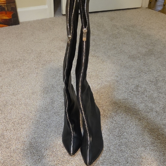 Black Knee-High Women's Boots - Picture 6 of 11